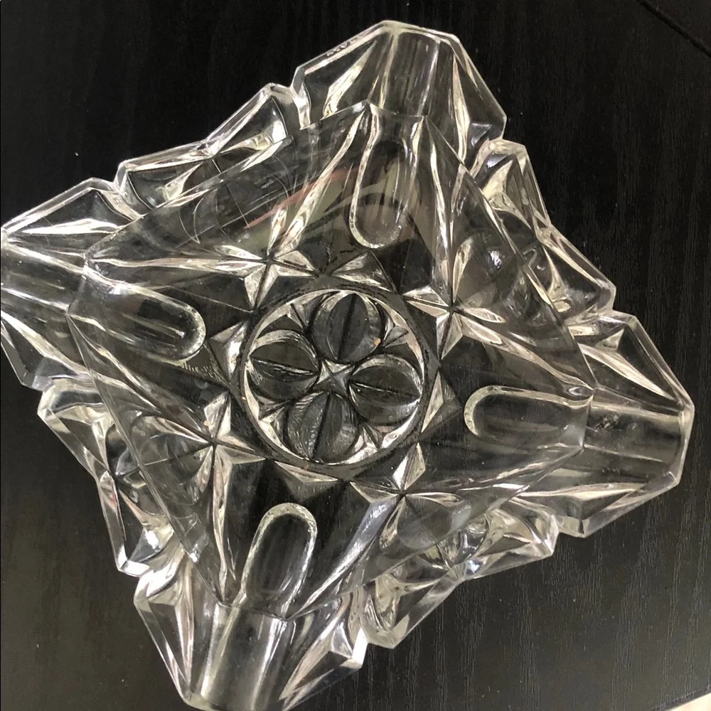 VTG Clear crystal Glass Decorative Trinket Dish - Elegant Accent ashtray